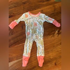 The Simple Seed footie